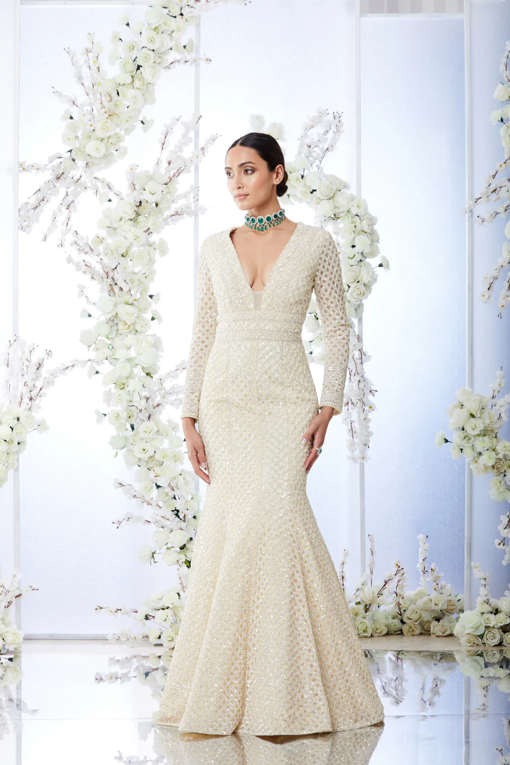 **Portia and Scarlett's Shimmering Silver Gown: A Dazzling Choice for Special Occasions**