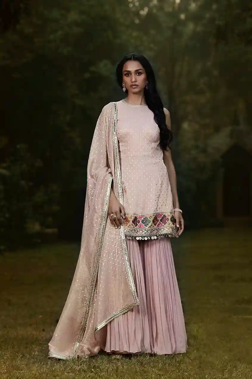 Shimmering splendor celebration set